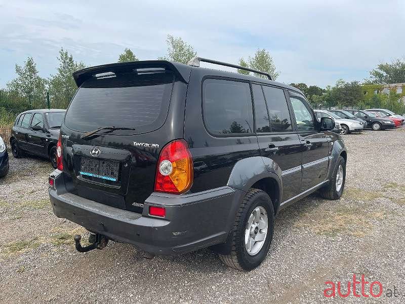2003' Hyundai Terracan photo #4