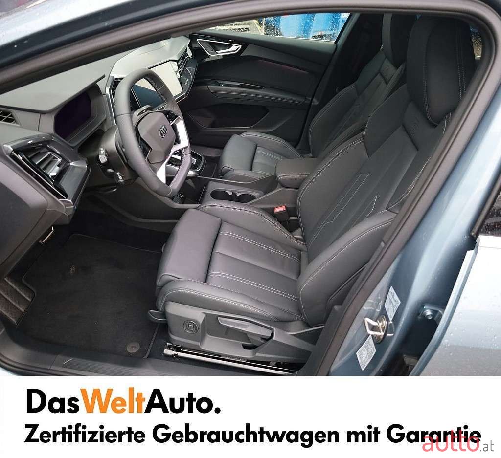 2023' Audi Q4 photo #3