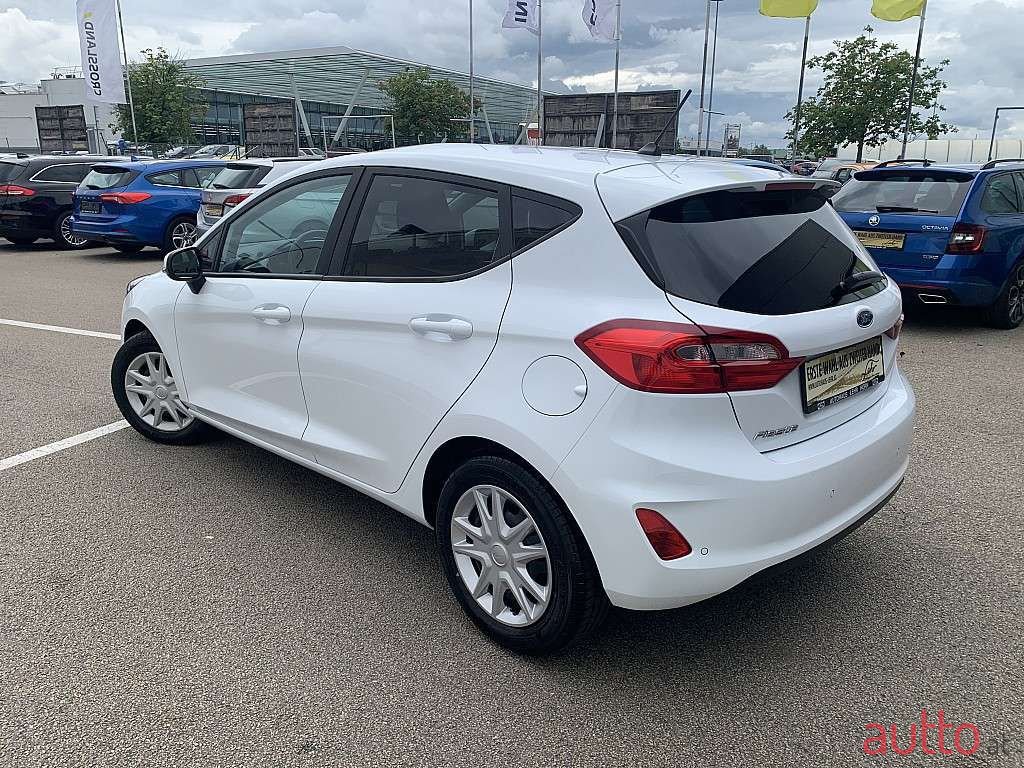 2017' Ford Fiesta photo #5