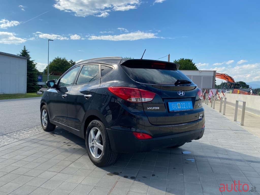 2010' Hyundai ix35 photo #2