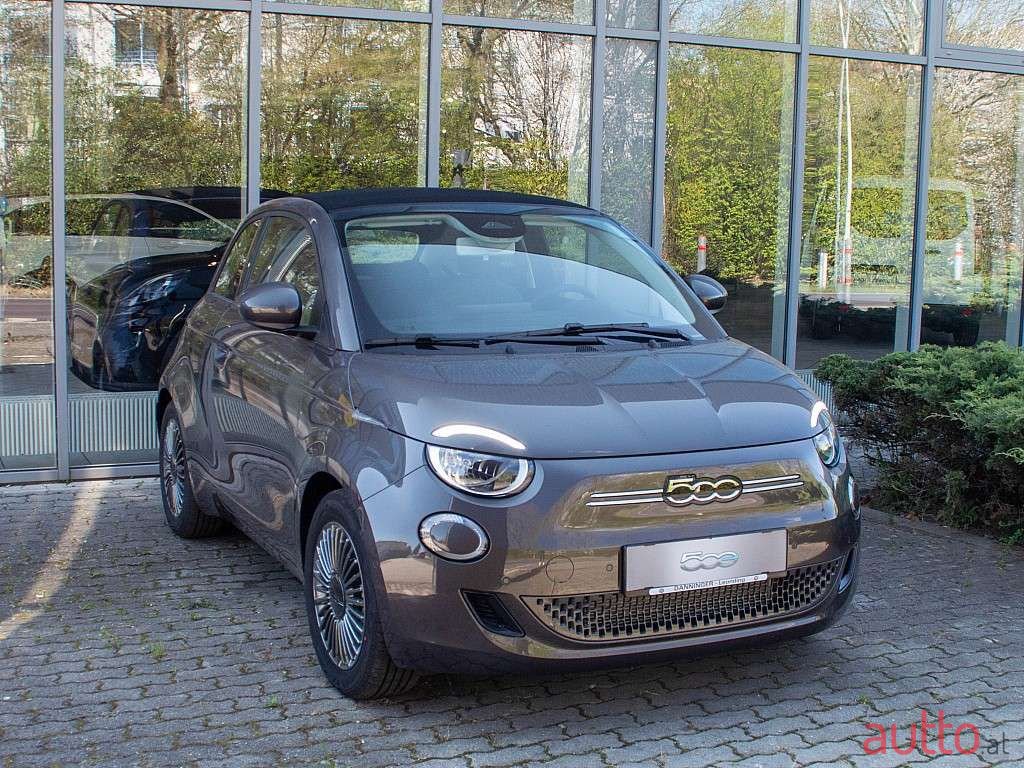 2021' Fiat 500 photo #2