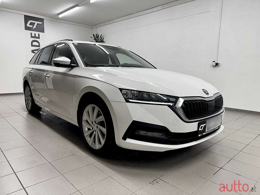 2022' Skoda Octavia photo #5