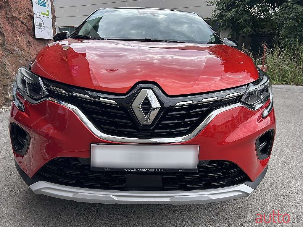 2020' Renault Captur photo #1