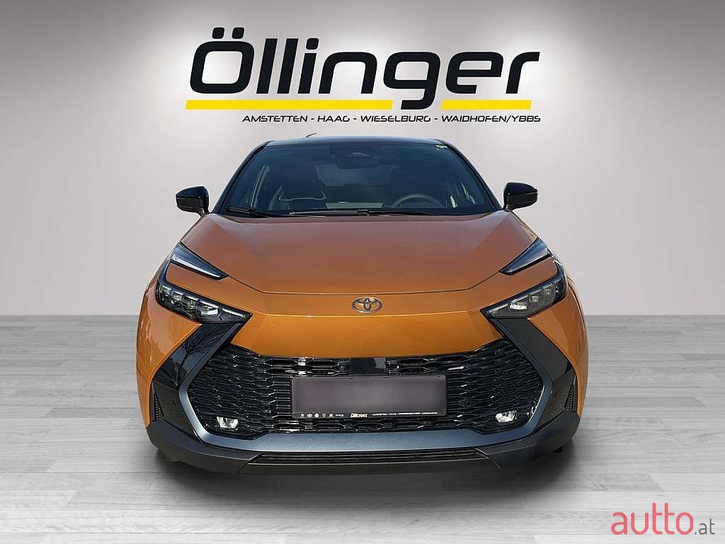 2024' Toyota C-HR photo #5