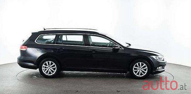 2019' Volkswagen Passat photo #1