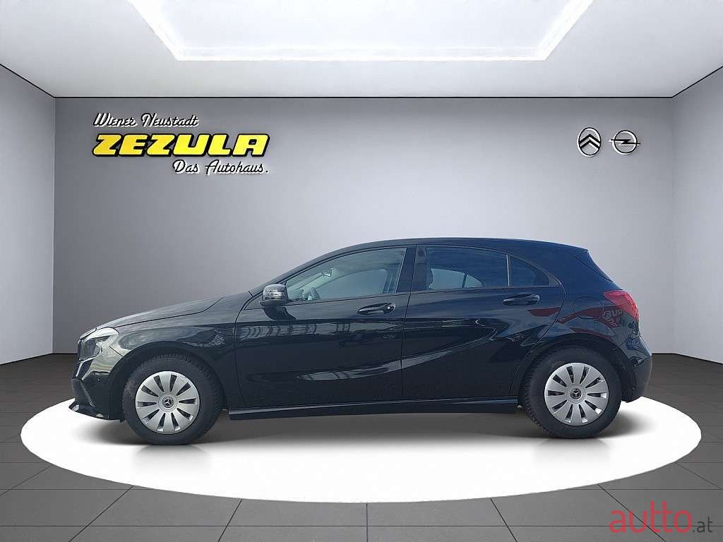 2017' Mercedes-Benz A-Klasse photo #2