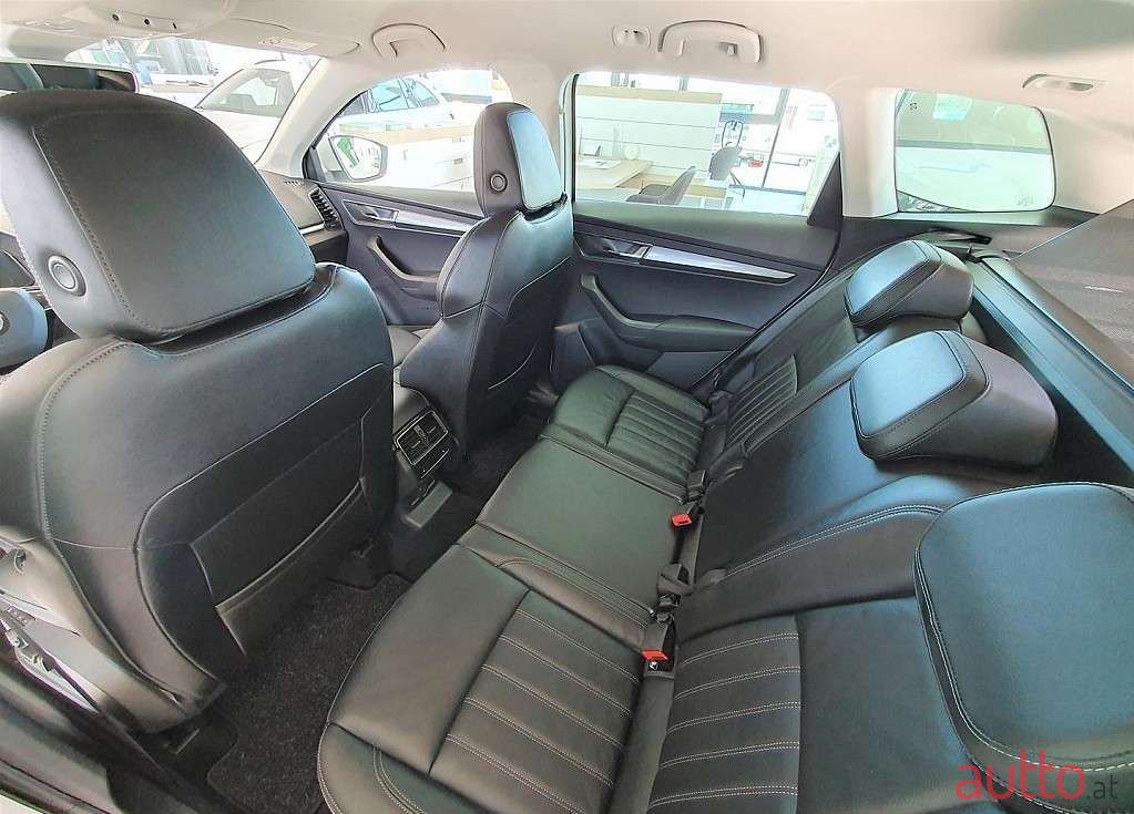 2018' Skoda Karoq photo #4