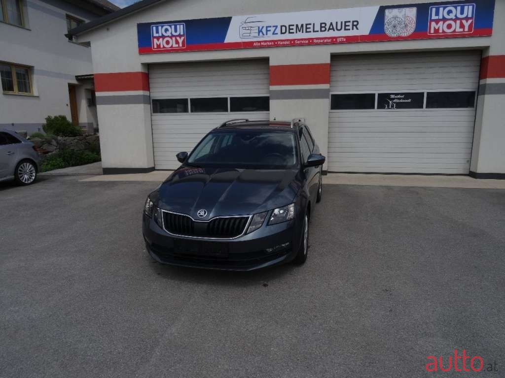 2018' Skoda Octavia photo #2