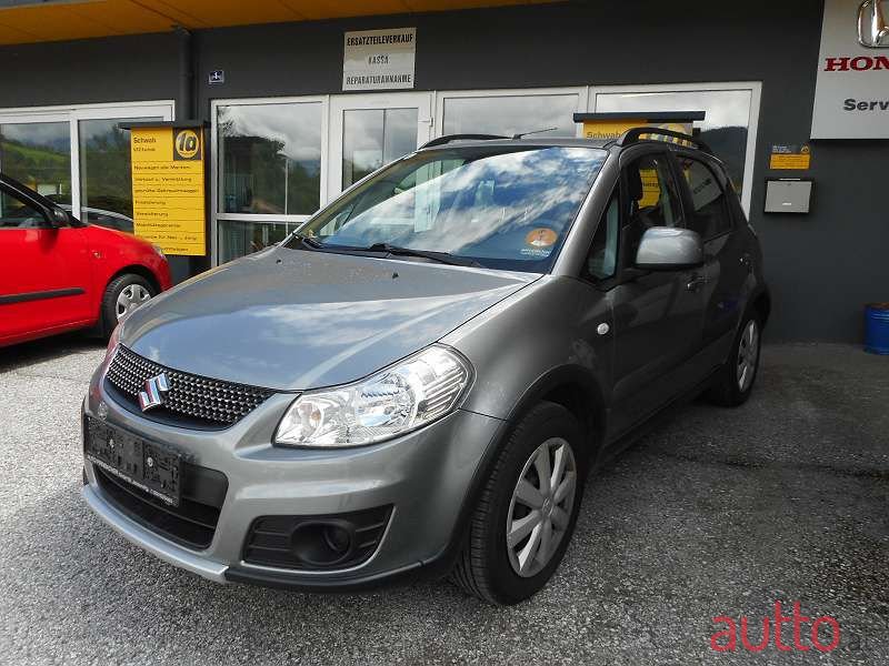 2014' Suzuki SX4 photo #1