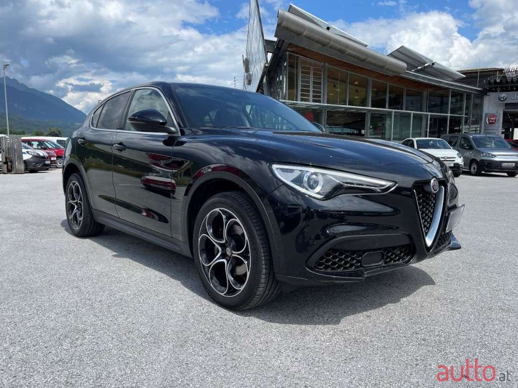 2019' Alfa Romeo Stelvio photo #4