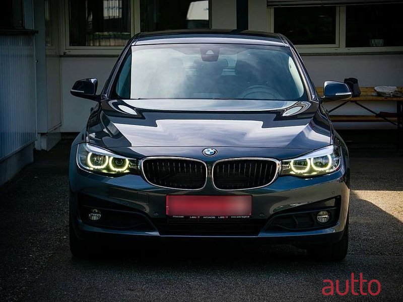 2019' BMW 3Er-Reihe photo #5