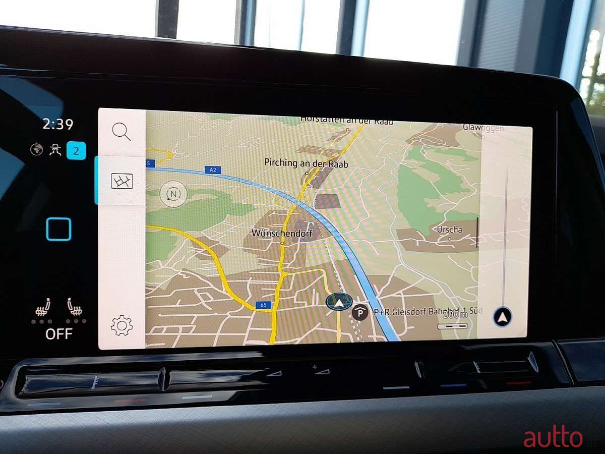 2021' Volkswagen Golf photo #5