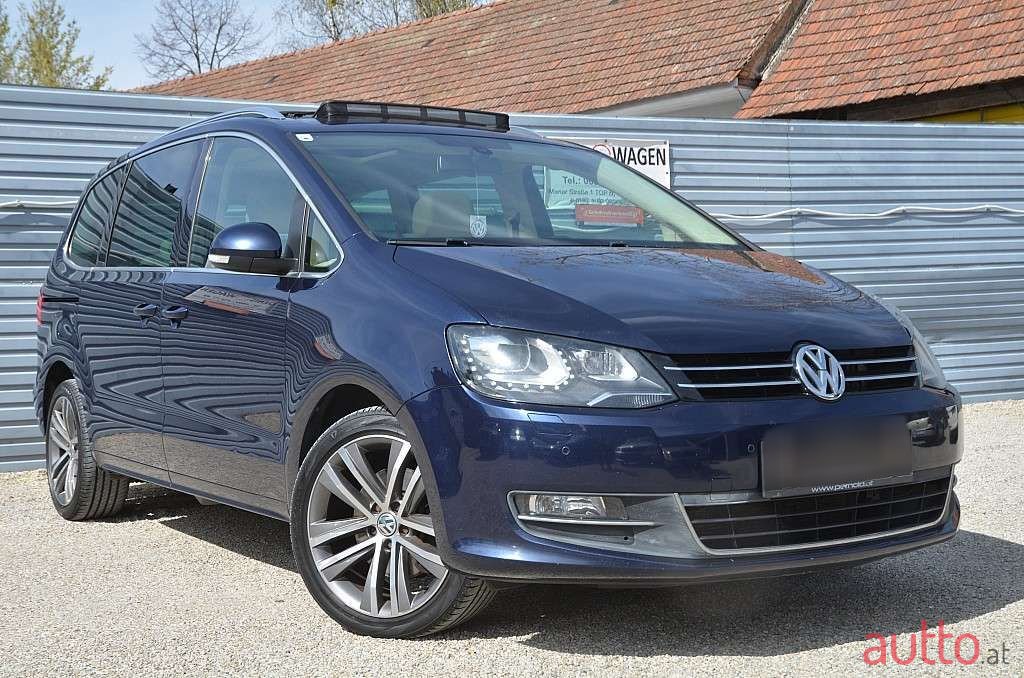 2012' Volkswagen Sharan photo #3