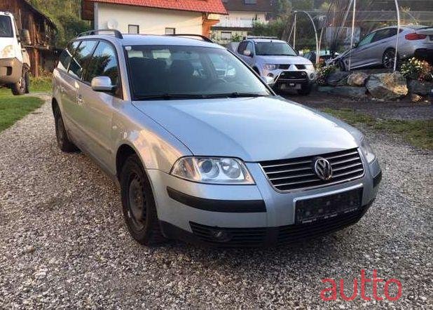 2003' Volkswagen Passat photo #1