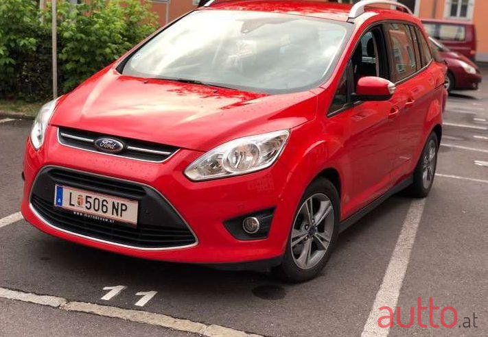 2013' Ford C-MAX photo #1