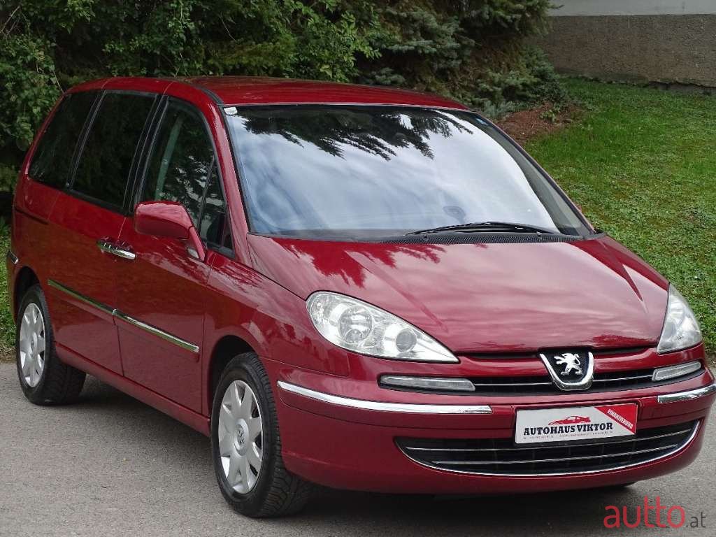 2008' Peugeot 807 photo #1