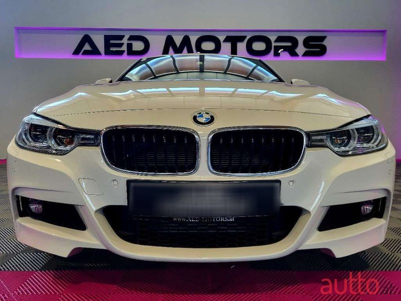 2015' BMW 3Er-Reihe photo #2