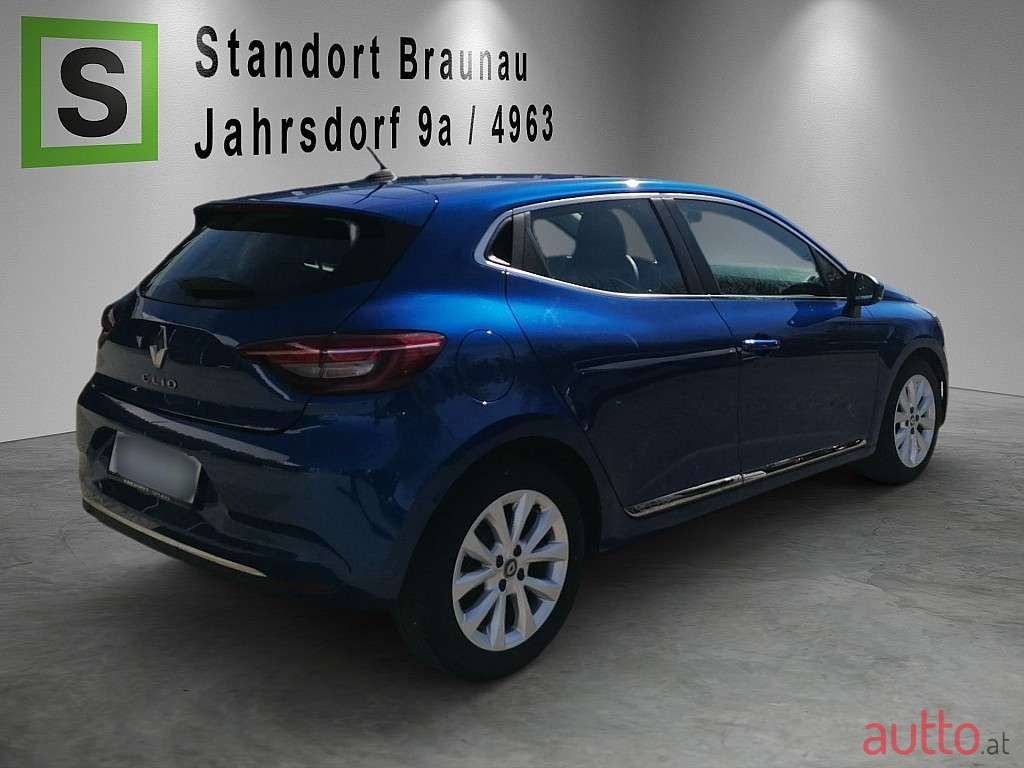 2021' Renault Clio photo #3
