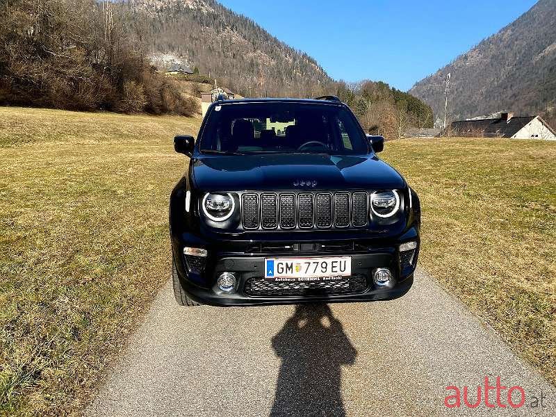 2021' Jeep Renegade photo #3