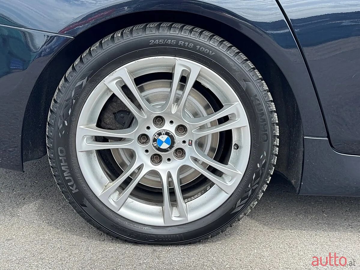 2011' BMW 5Er-Reihe photo #6