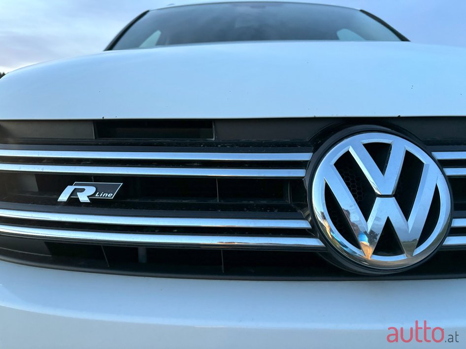 2016' Volkswagen Tiguan 2,0 TDI SCR 4Motion R-Line photo #7