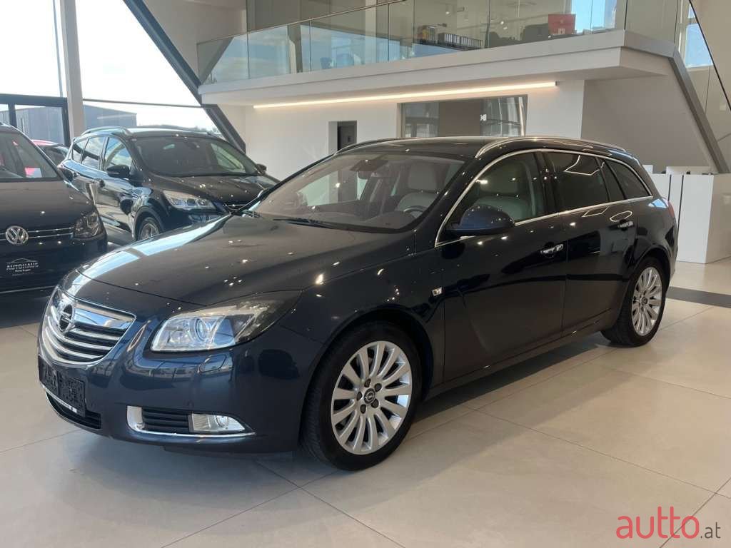 2009' Opel Insignia photo #1