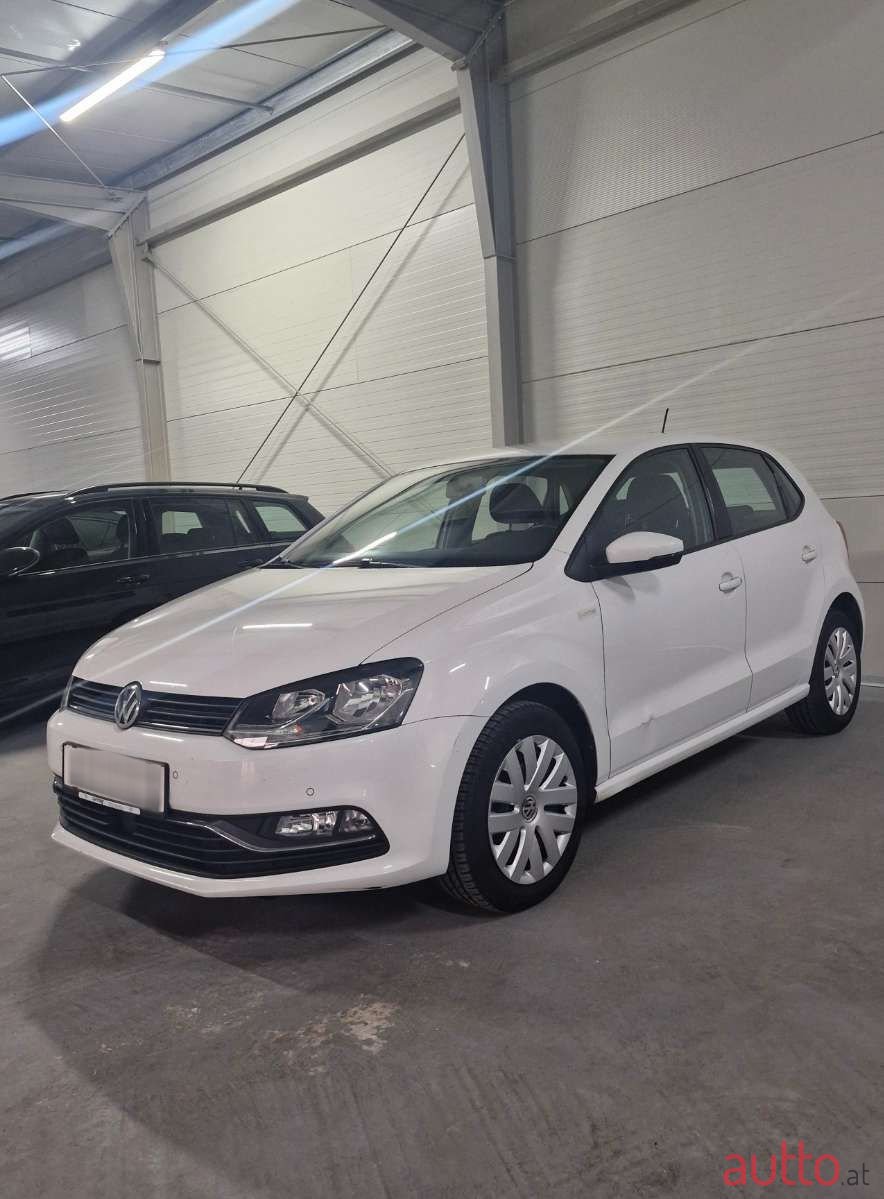 2014' Volkswagen Polo photo #1