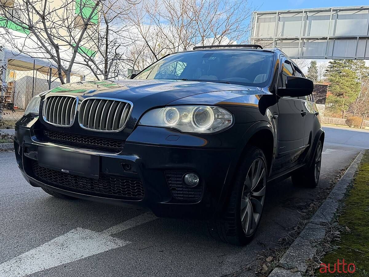 2012' BMW X5 photo #5