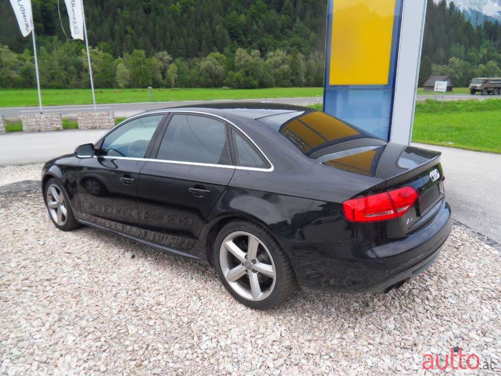 2010' Audi A4 photo #2