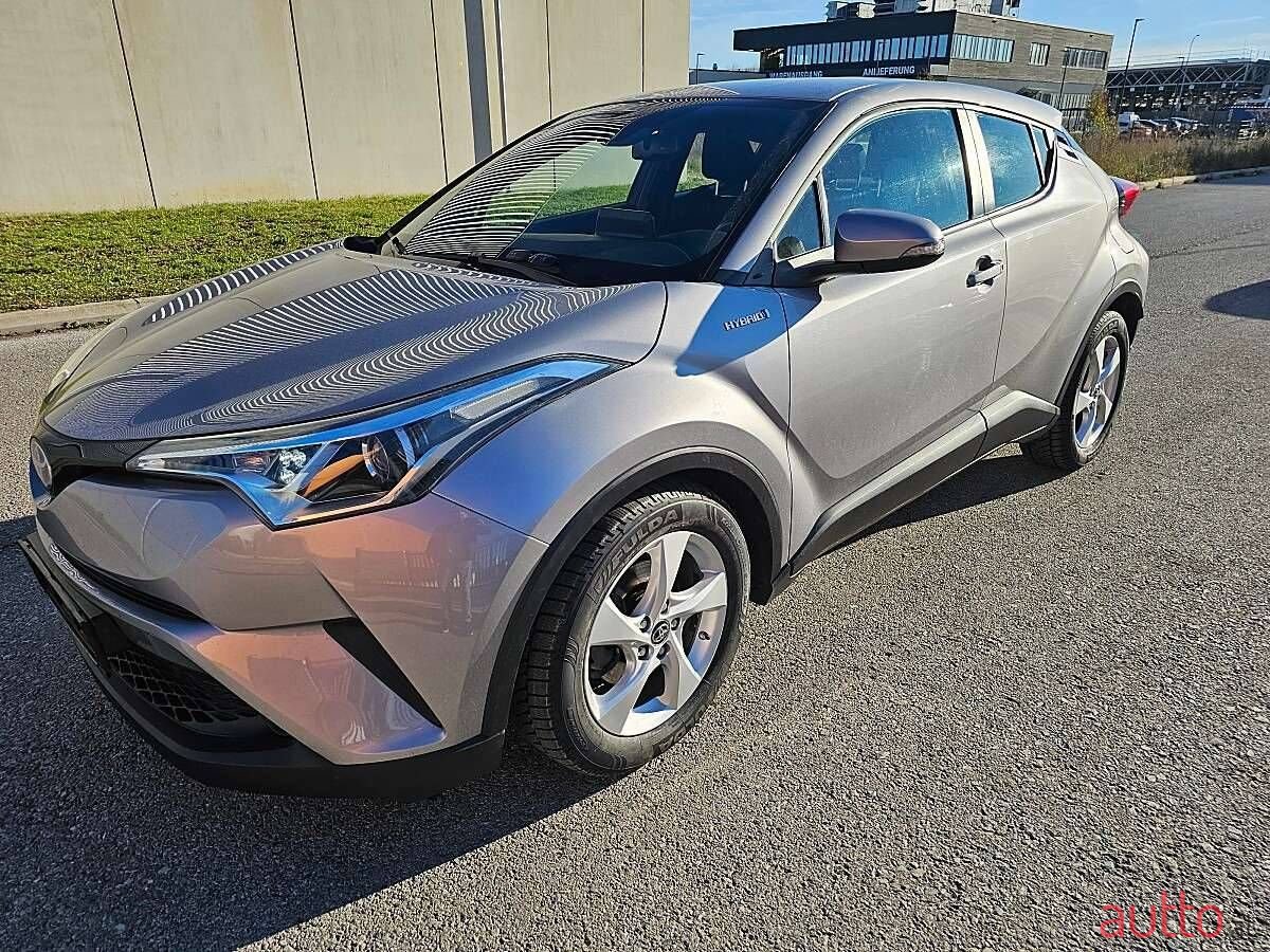 2017' Toyota C-HR photo #1