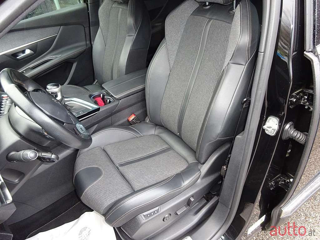 2019' Peugeot 3008 photo #5