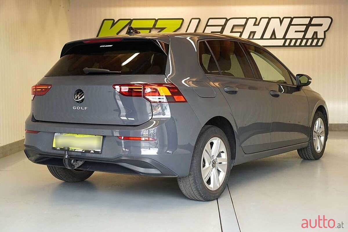 2022' Volkswagen Golf photo #3