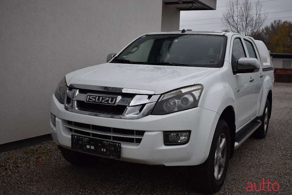 2013' Isuzu D-Max photo #1