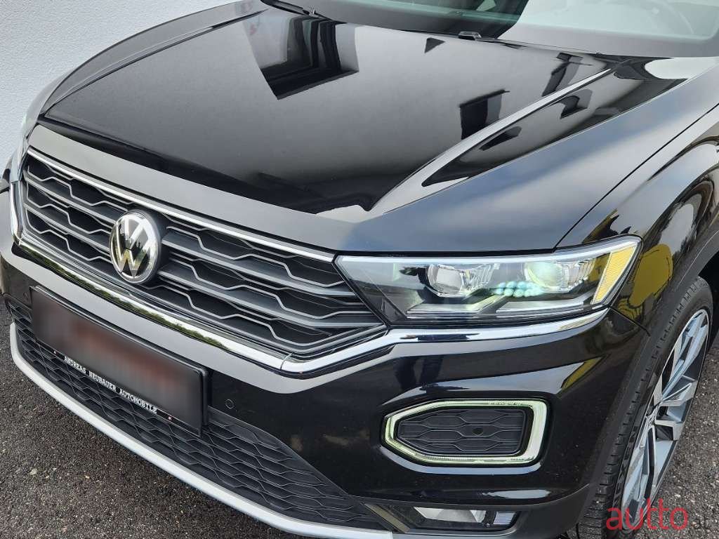 2018' Volkswagen T-Roc photo #3