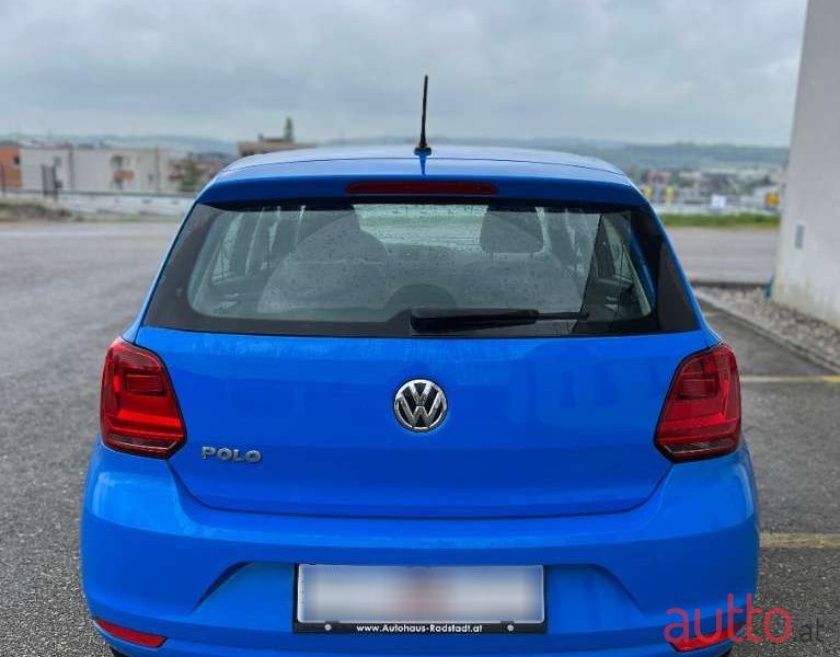 2015' Volkswagen Polo photo #6