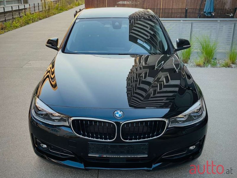 2017' BMW 3Er-Reihe photo #2