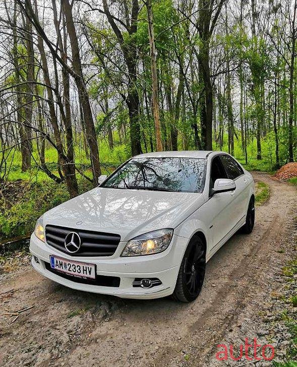 2007' Mercedes-Benz C-Klasse photo #1