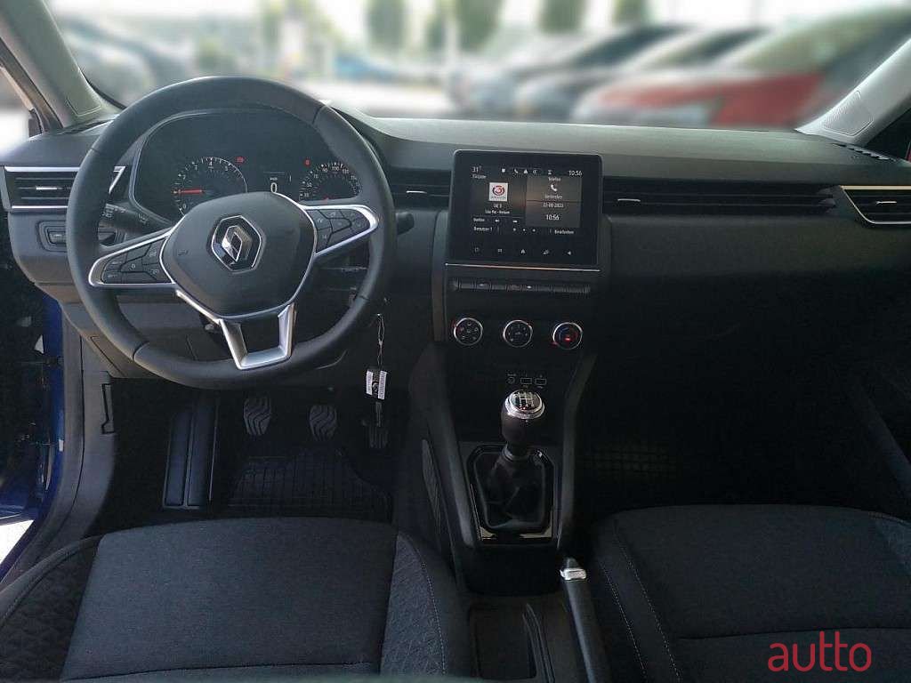 2023' Renault Clio photo #4