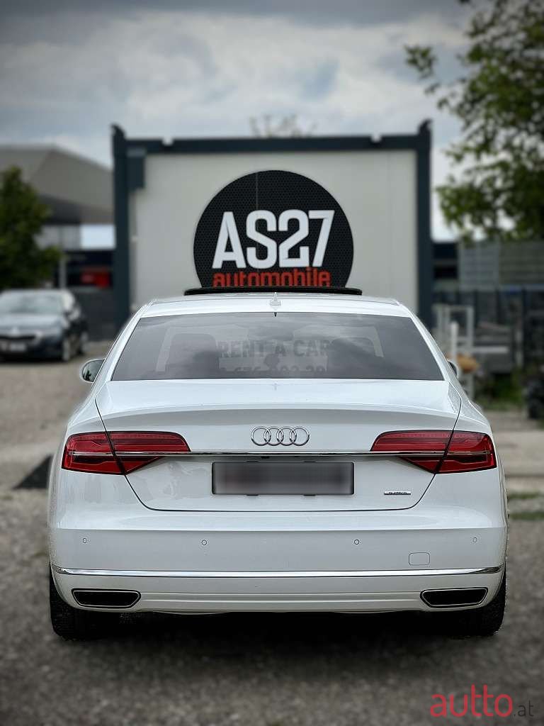2014' Audi A8 photo #2