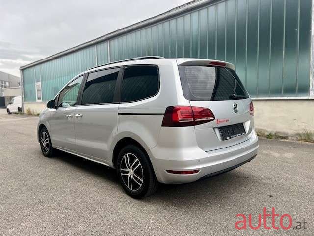 2016' Volkswagen Sharan photo #4