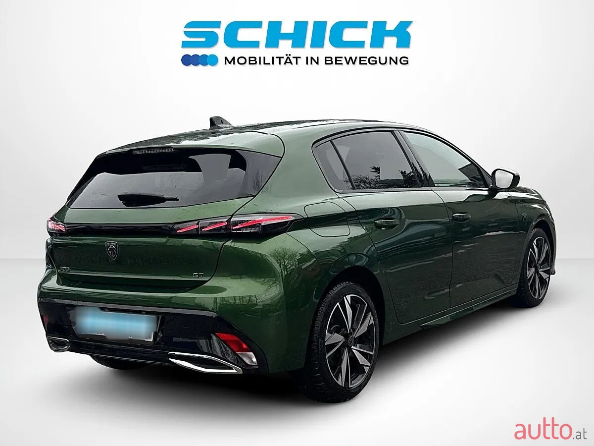 2023' Peugeot 308 photo #2