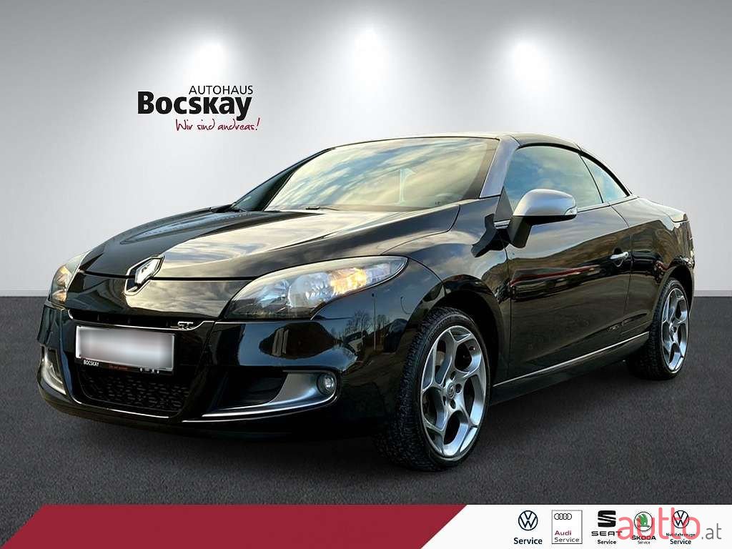 2010' Renault Megane photo #1