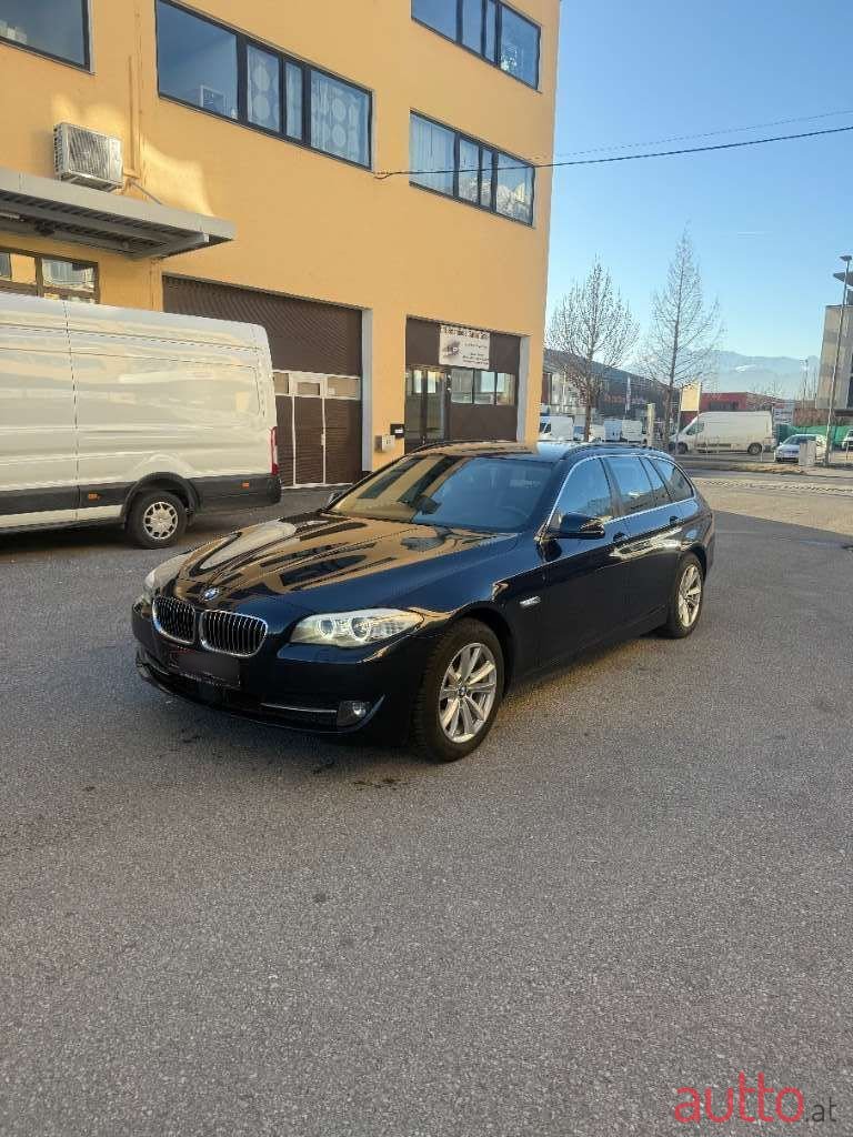 2013' BMW 5Er-Reihe photo #2