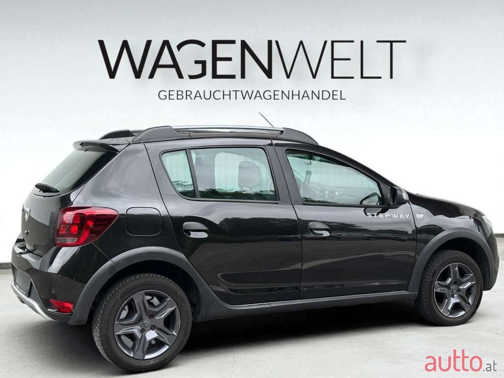 2017' Dacia Sandero photo #6