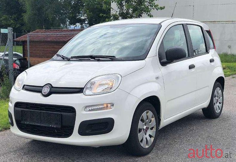 2013' Fiat Panda photo #1