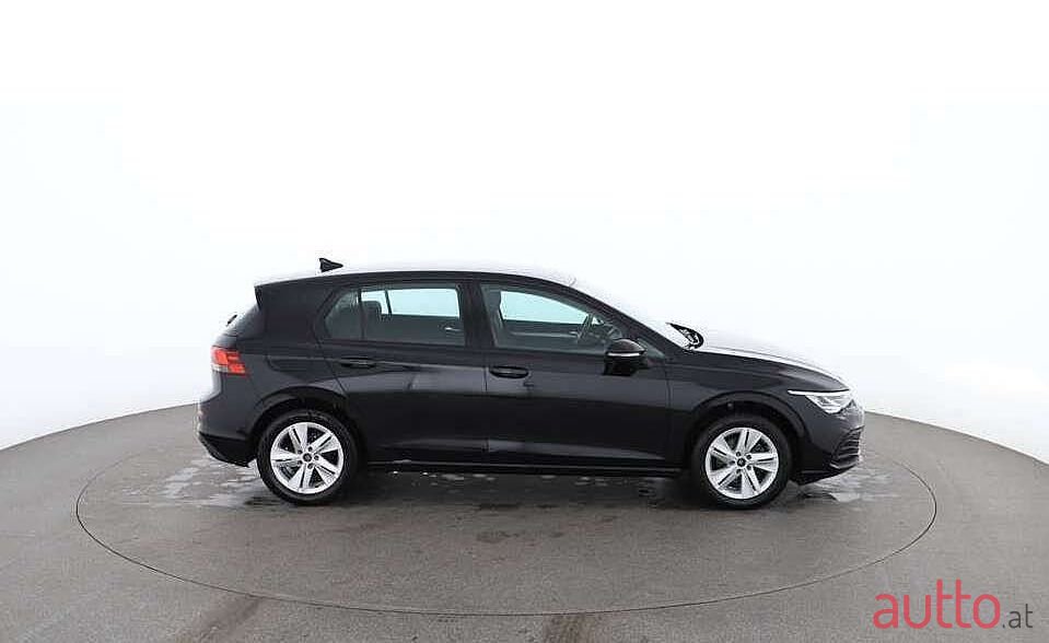 2020' Volkswagen Golf photo #2