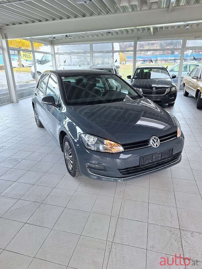 2015' Volkswagen Golf photo #1