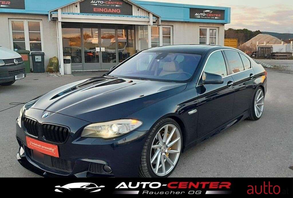 2011' BMW 5Er-Reihe photo #2