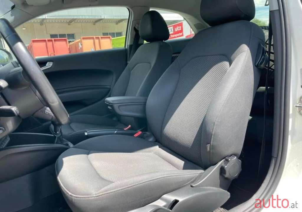 2014' Audi A1 photo #4