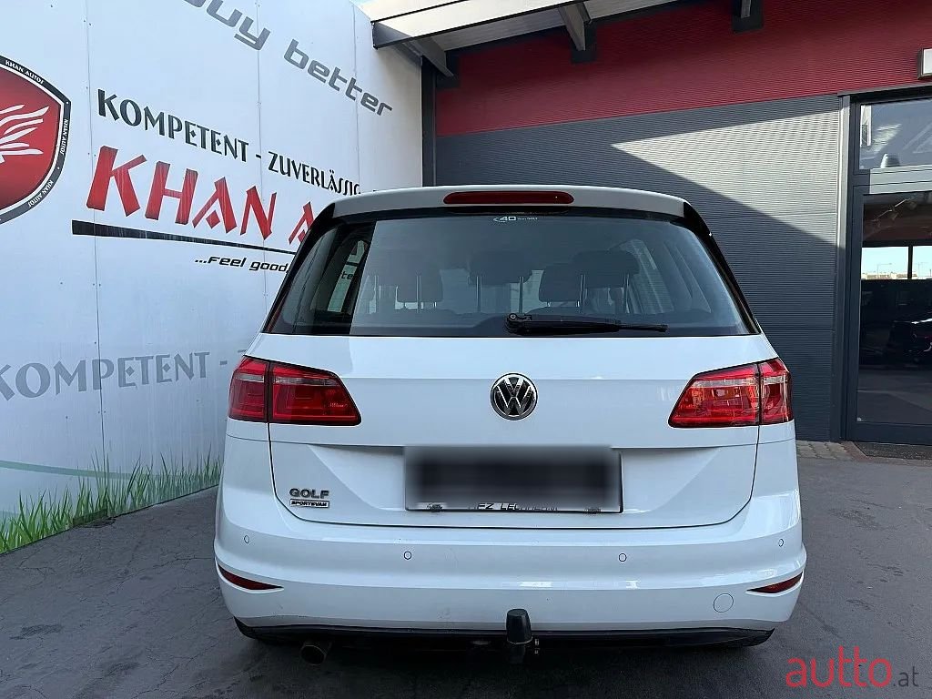 2014' Volkswagen Golf photo #5